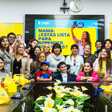 Bitel impulsa la educación digital y financiera de madres emprendedoras