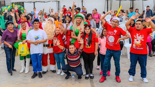 Bitel donó numerosos regalos por Navidad a varias comunidades
