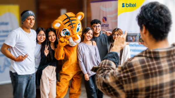 Bitel impulsa la accesibilidad digital junto a SENSE y la UCSS para promover una tecnología más inclusiva